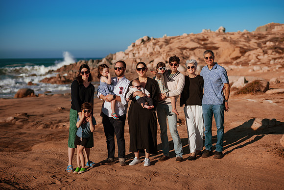 241230_Livingstones_Family_photoshoot_015