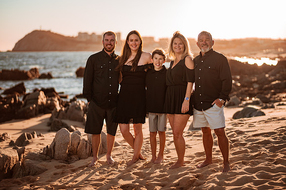 241230_Norris_Family_photoshoot_098