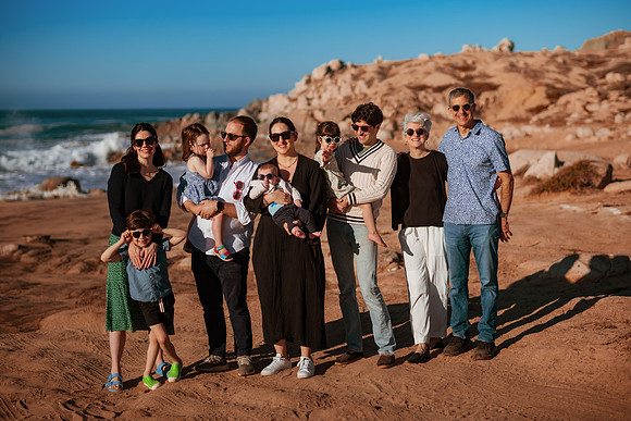 241230_Livingstones_Family_photoshoot_018