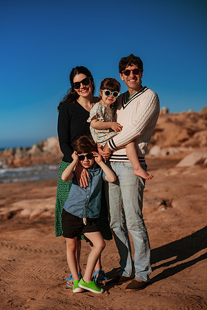 241230_Livingstones_Family_photoshoot_025