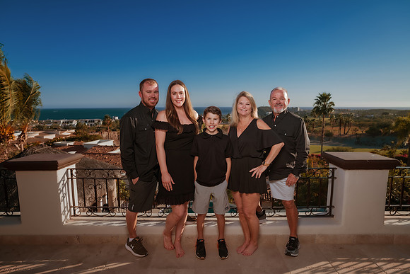 241230_Norris_Family_photoshoot_027