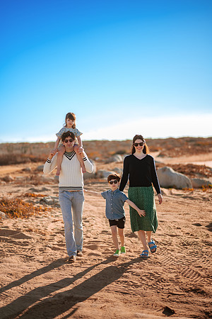 241230_Livingstones_Family_photoshoot_034