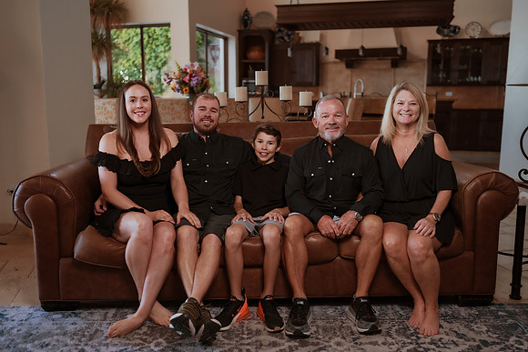 241230_Norris_Family_photoshoot_014