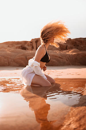 240722_Estef_Jauregui_Beach_Photoshoot_105