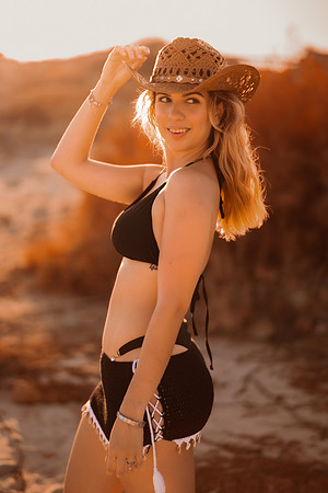 240722_Estef_Jauregui_Beach_Photoshoot_167